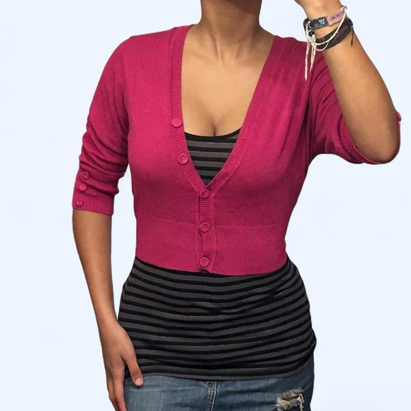 Y2K Pink Cropped Cardigan Top by John Paul Richard! - Picture 2 of 7